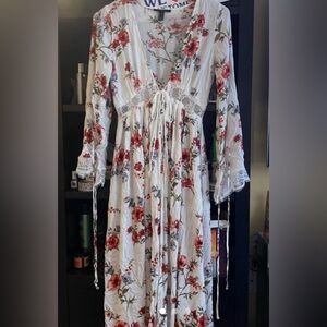 Floral White and Red Women's lace Kimono UNWORN SIZE L